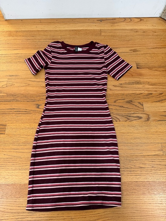 H&M Dresses & Skirts - H&M Burgundy & Pink Striped Midi Dress